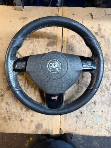 ASTRA MK5 VXR LEATHER STEERING WHEEL & AIRBAG. BLACK INSERTS
