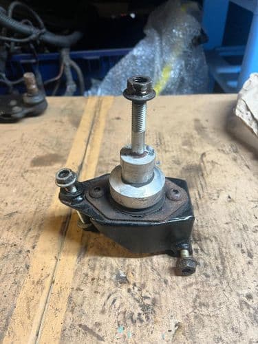 ASTRA MK5 VXR M32 UPRATED VIBRA-TECH REAR GEARBOX MOUNT
