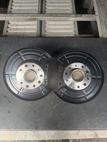 ASTRA VXR 280mm REAR HUB, CALIPER PLATES & DUST SHEILDS PAIR