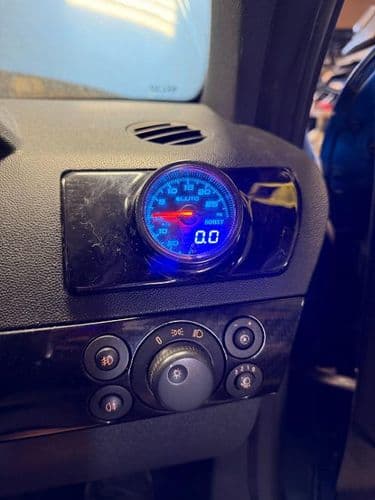 ASTRA VXR BOOST GAUGE & VENT HOLDER