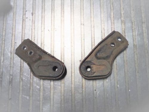 ASTRA VXR RADIATOR RELOCATION MOUNTS (for fitting FMIC)