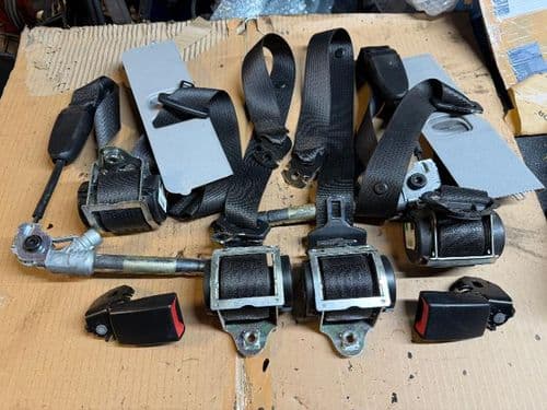 CORSA D VXR 3-DOOR FRONT & REAR SEATBELTS, TENSIONERS & BUCKLES