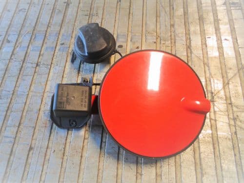 CORSA D VXR FUEL FLAP & CAP IN FLAME RED