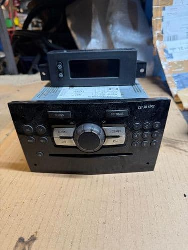 CORSA D VXR PIANO BLACK CD30 MP3 STEREO & SCREEN