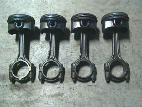 CORSA D VXR Z16LER 4x PISTONS & RODS