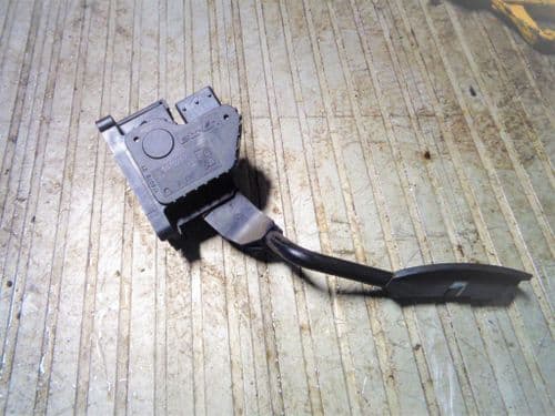 CORSA D VXR Z16LER ACCELERATOR PEDAL