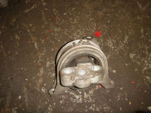 Z20LEH LEFT ENGINE MOUNT