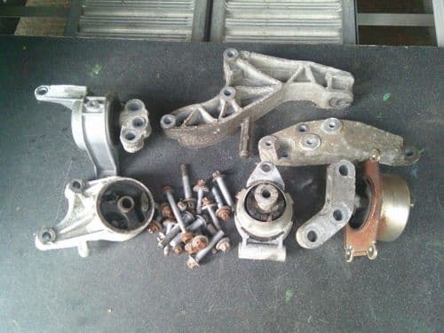 Z20LEH VXR ENGINE & GEARBOX MOUNT SET, 6x MOUNTS & BOLTS