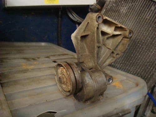 Z20LET AUX BELT TENSIONER & BRACKET