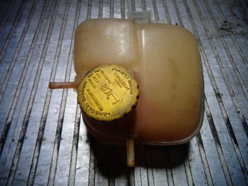 ZAFIRA A GSI COOLANT HEADER TANK WITH SENSOR & CAP