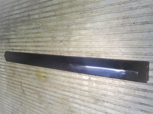ZAFIRA A GSI O/S FRONT DOOR MOULDING TRIM IN BLACK