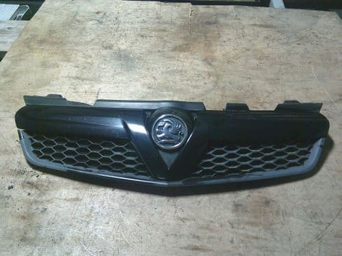 ZAFIRA B VXR GENUINE GM FRONT GRILL IN BLACK