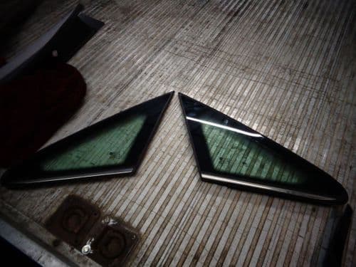 ZAFIRA B VXR TINTED FRONT QUARTER WINDOWS,PAIR