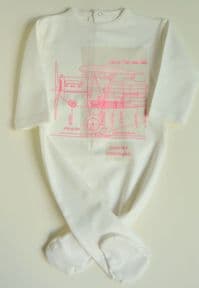 Bi-Plane design reverse fastening sleepsuit