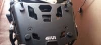 Givi Top Box Offset Plate