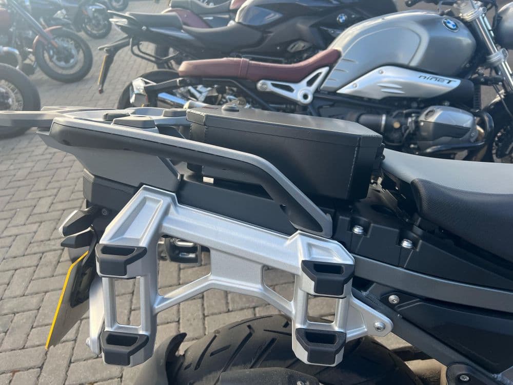 R1300GSA Pillion Seat Clip On/Off Utility Box (also fits Rallye)