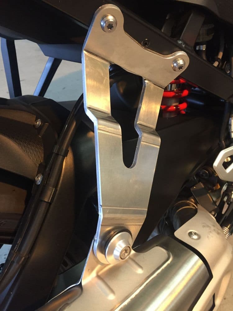 S1000XR Exhaust Hanger