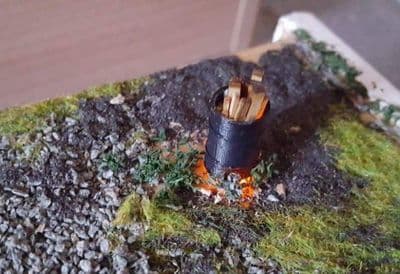 AX026-O Barrel Fire/Incinerator With Flickering LED Illumination O/7mm/1:43