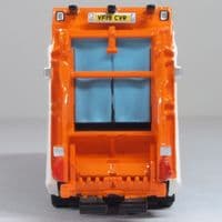 OO Gauge Bin Day Bundle With Lorry, Wheelie Bins & Bin Bags