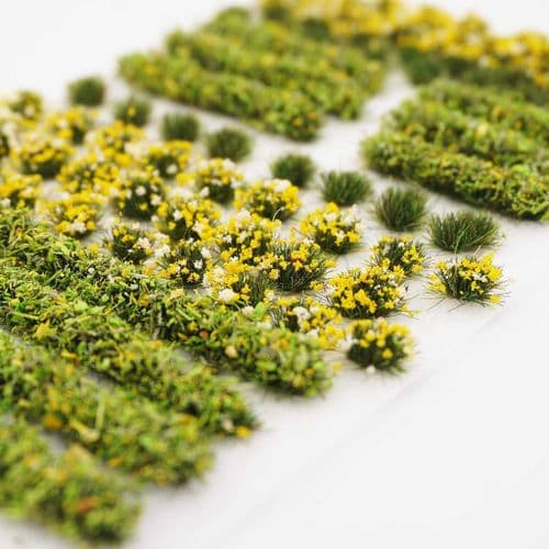 FB025 Yellow Flower & Hedge Mix