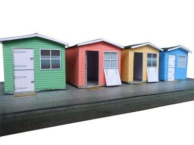 KX014-OO Set Of 4 Beach Huts OO/4mm/1:76
