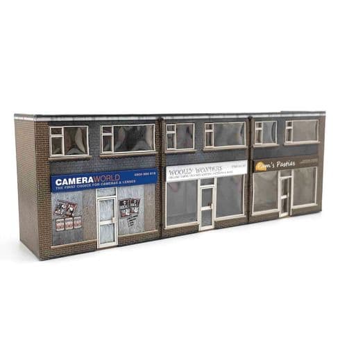 KX089-OO Low Relief 1970's Terraced Shops - OO/4mm/1:76