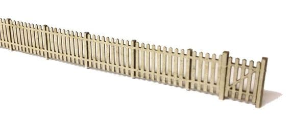 LX004-N Laser Cut 4ft Garden Fencing N/2mm/1:148
