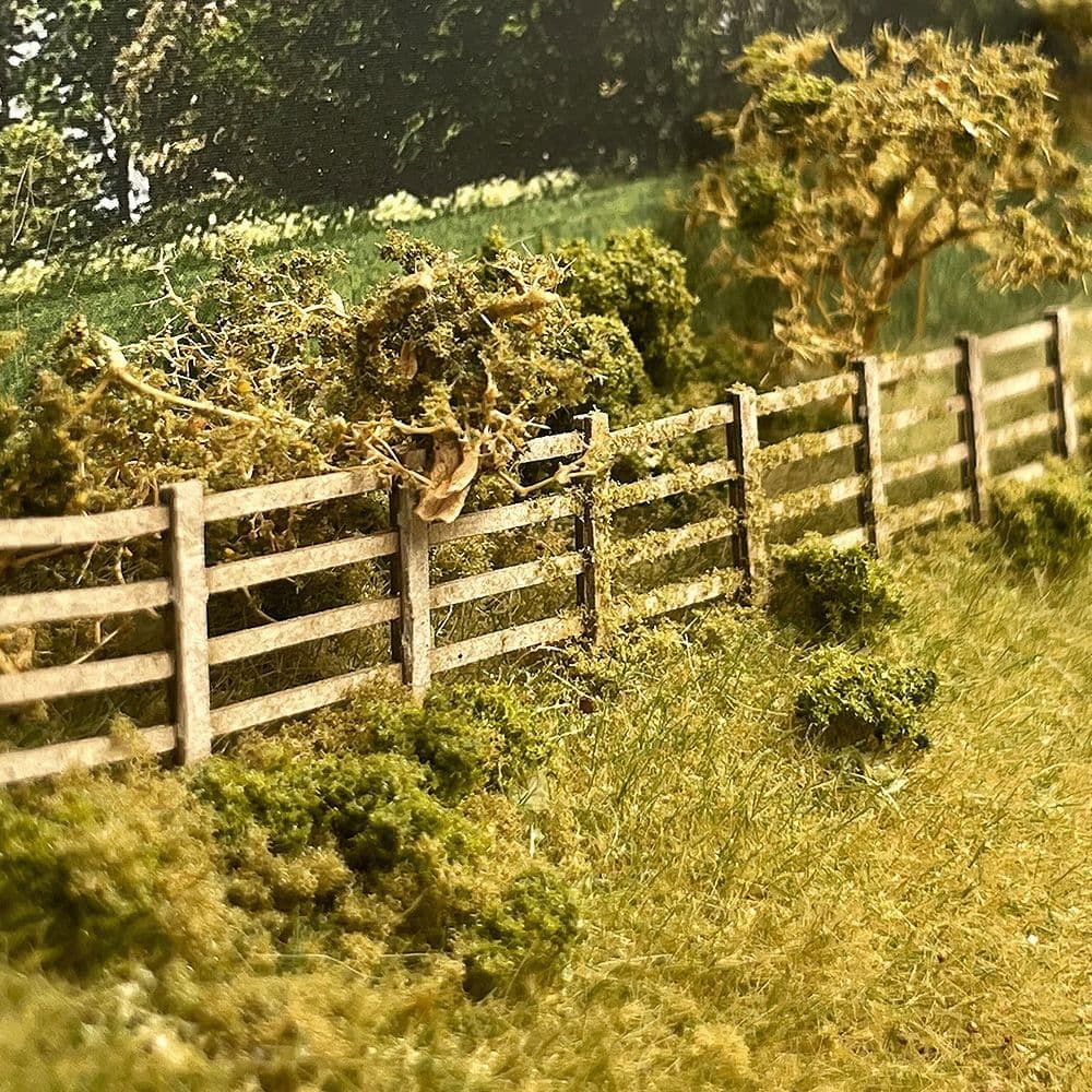 4ft Post & Rail Lineside OO Gauge Model Railway Fencing LX006OO