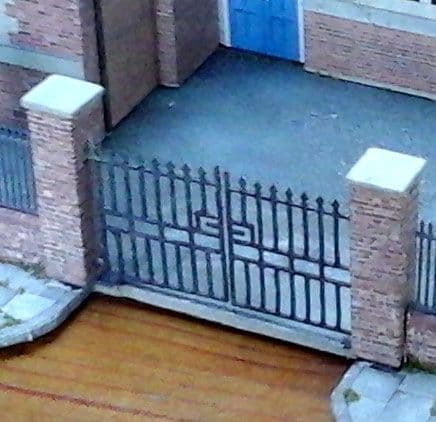 LX008-OO Laser Cut 6ft Wrought Iron Gates (Pack of 9) OO/4mm/1:76