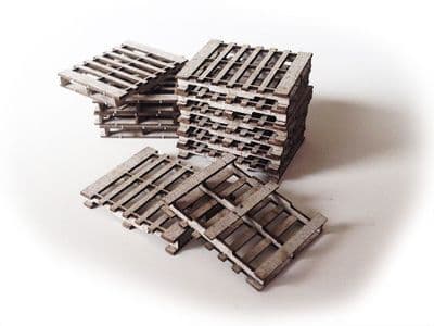 LX022-O Laser Cut 4ft Pallets (Pack of 12) O/7mm/1:43