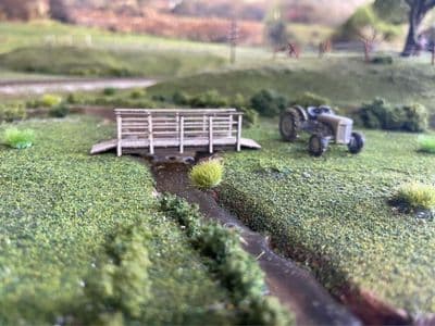 LX026-OO Laser Cut Small Footbridge OO/4mm/1:76