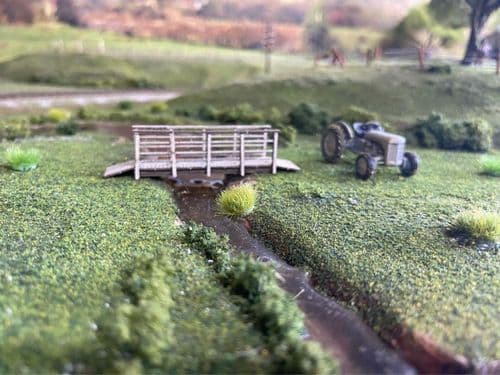 LX026-OO Laser Cut Small Footbridge OO/4mm/1:76