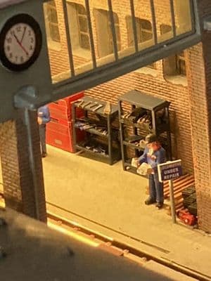 LX034-OO Laser Cut Workshop Shelving OO/4mm/1:76