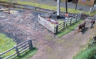 LX046-OO Laser Cut Vintage Metal Field Gates (Pack of 8) OO/4mm/1:76