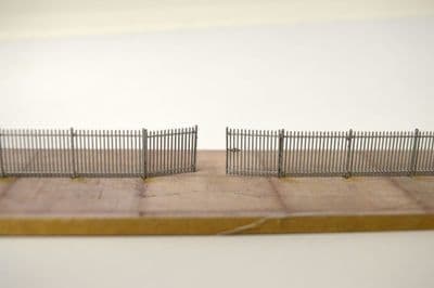 LX055-N Laser Cut 2m Palisade Security Fencing & Gates N/2mm/1:148