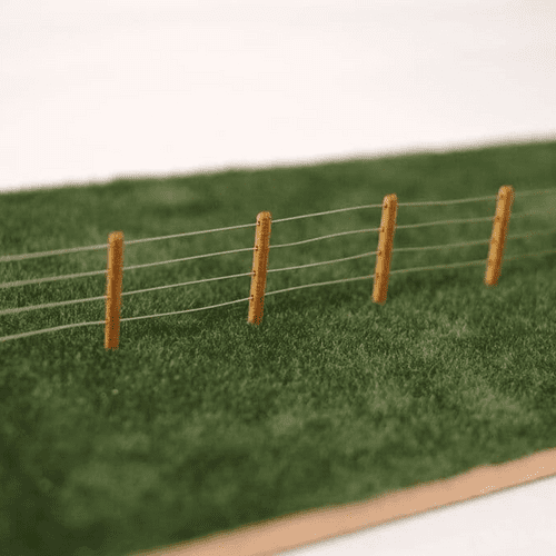 LX058-OO Laser Cut 4ft Wooden Fence Posts OO/4mm/1:76