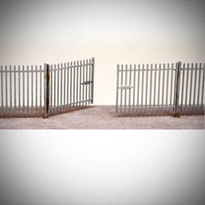 LX098-50 Laser Cut 2m Palisade Security Fencing Extension Pack 1:50
