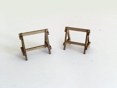 LX123-OO Wooden Trestles (Pack of 18) OO/4mm/1:76