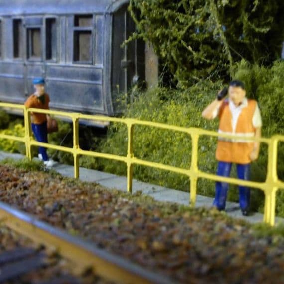 LX176-N Laser Cut Tube Clamp Style Safety Railings (3 x 260mm) N/2mm/1:148