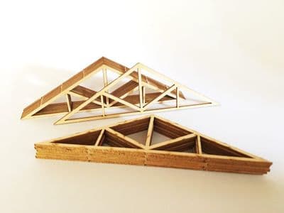 LX201-OO Tri-Bearing Roof Truss (67mm pack of 15) OO/4mm/1:76