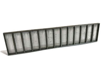 LX262-OO Modern Industrial / Depot Window & Weathered Glazing (118mm x 26mm) - OO/4mm/1:76