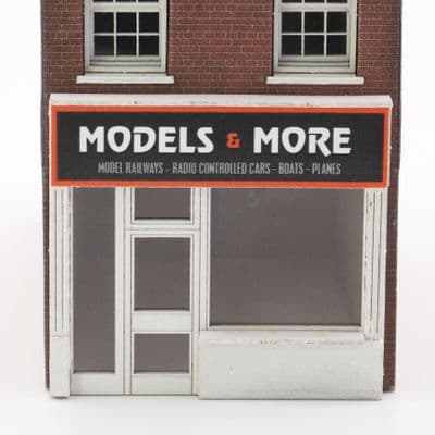 LX353-OO Modern Image Shopfront - OO/4mm/1:76