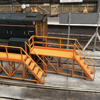 LX446-OO Portable Locomotive Access Platforms (Pack of 2) - OO/4mm/1:76