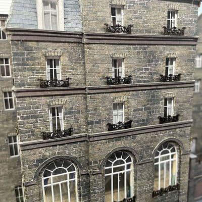 LX451-N Juliette Balcony Railings (28 short & 12 long) - N/2mm/1:148