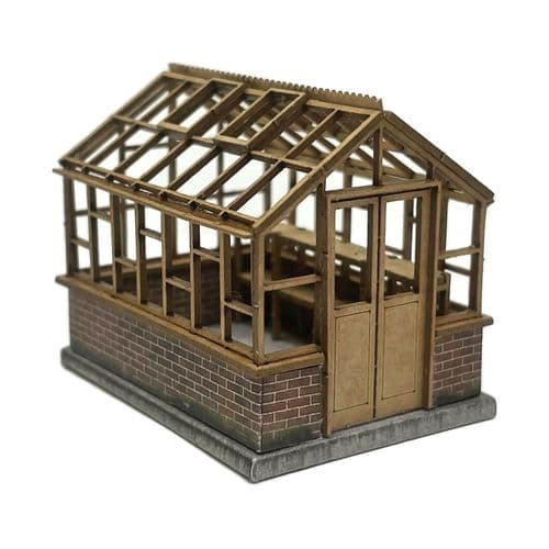 LX517-OO Traditional Brick Based Greenhouse - OO/4mm/1:76