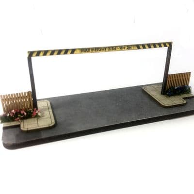 LX551-OO Car Park Height Restriction Barriers (Pack of 2) - OO/4mm/1:76