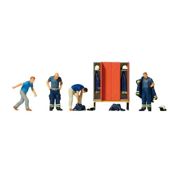 Preiser 10642 Firemen Preparing For The Fire Run (Pack of 6) OO/HO