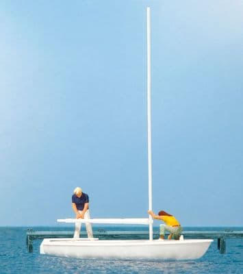 Preiser 10680 Korsar Sailing Boat with Sailors OO/HO