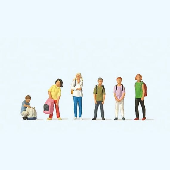 Preiser 10728 School Children Figures (Pack of 6) For OO/HO Scale