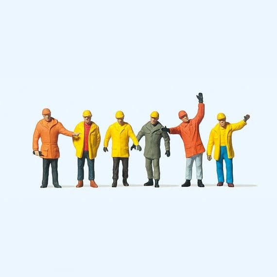 Preiser 14034 Workers In Protective Clothing (Pack of 6) For OO/HO Scale